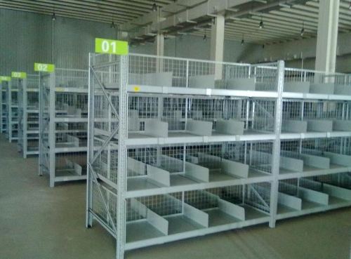 格擋中型貨架